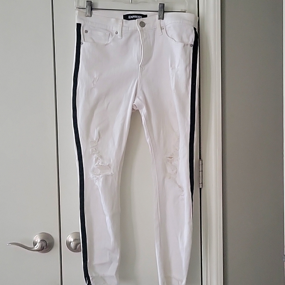 Express size 4 Distressed white and black jeans